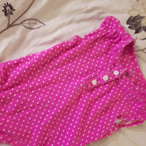 size 9M baby girls cute polka dotted onesie - Picture 5 of 7